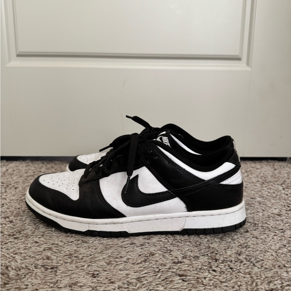 Nike Classic Dunks “Panda” Black and White Low-Tops Men’s 9.5